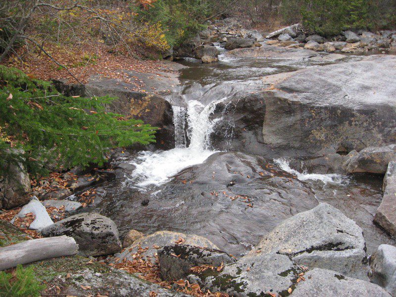 Hanging Spear Falls-Flowed Lands | Dig The Falls