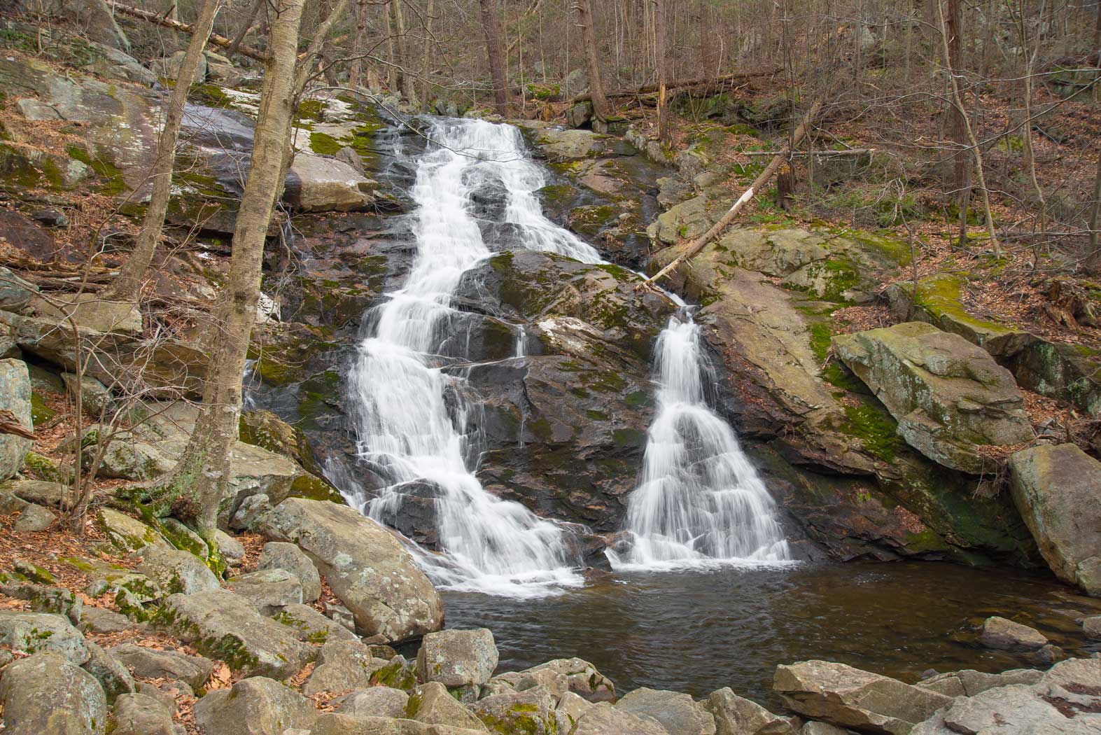Black Rock Mineral Springs Hiking Trail Mineral Spring Falls - Cornwall-On-Hudson, Orange | Dig The Falls